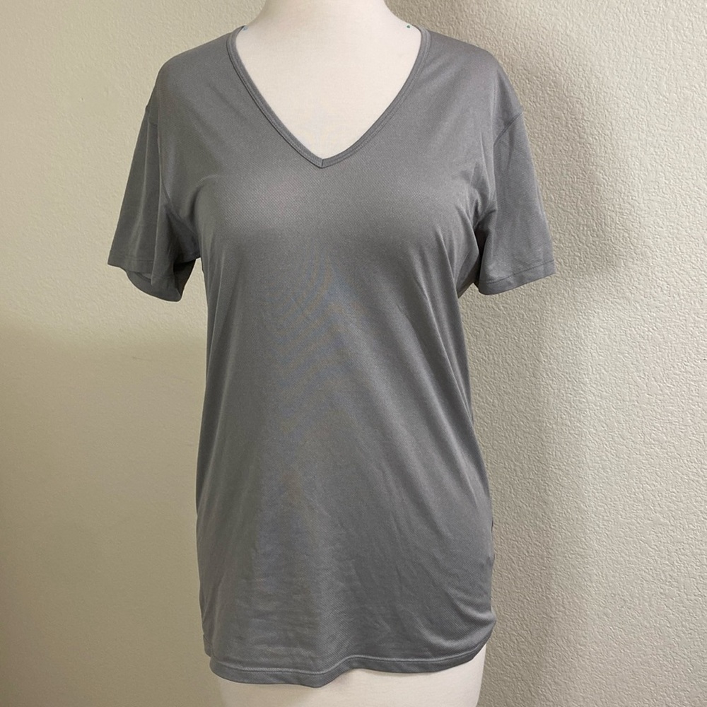 Uniqlo BUNDLE (4) AIRISM Gray Undershirts